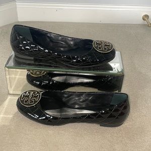 Tory Burch patent leather flat. Size 7.5